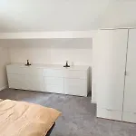 Lofty Maisonette Wohnung, A Lage, 10 Min Zur Messe Fuer Bis Zu 6 Personen דירה אסן