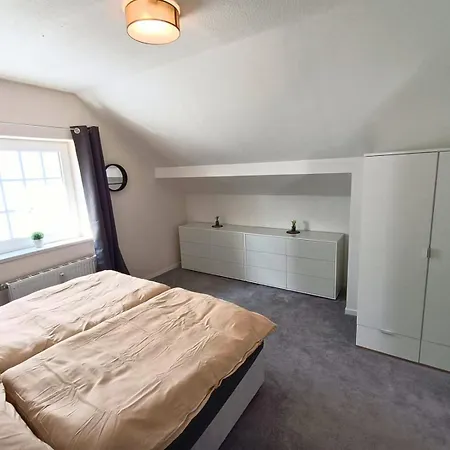 Lofty Maisonette Wohnung, A Lage, 10 Min Zur Messe Fuer Bis Zu 6 Personen Lägenhet Essen