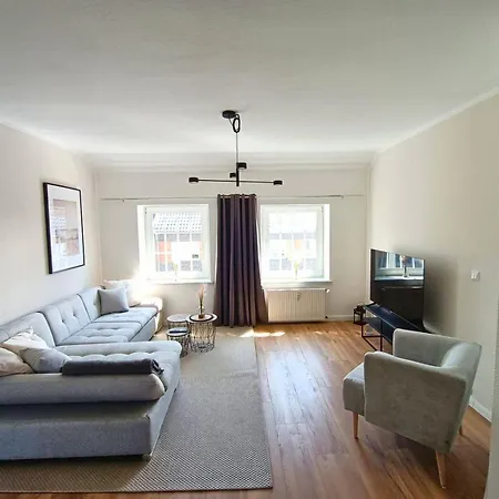 Apartment Lofty Maisonette Wohnung, A Lage, 10 Min Zur Messe Fuer Bis Zu 6 Personen Essen