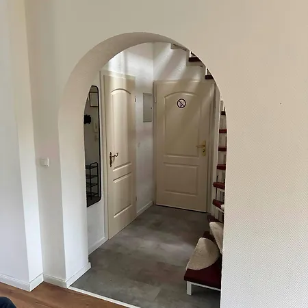 Lofty Maisonette Wohnung, A Lage, 10 Min Zur Messe Fuer Bis Zu 6 Personen *