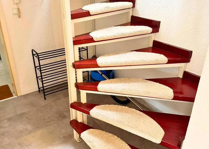 Daire Lofty Maisonette Wohnung, A Lage, 10 Min Zur Messe Fuer Bis Zu 6 Personen